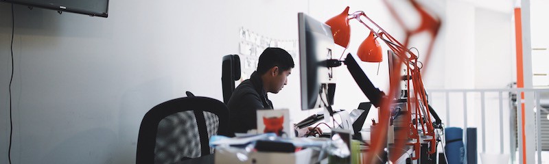 ryo looking at computer